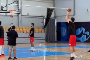 鲸鱼体育-申京训练中连续命中14记三分 欧锦赛至今三分命中率37.5%